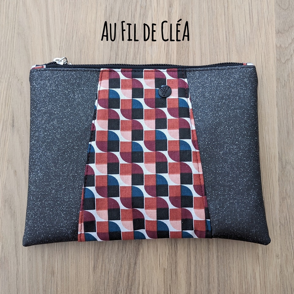 Pochette Zoé simili noir