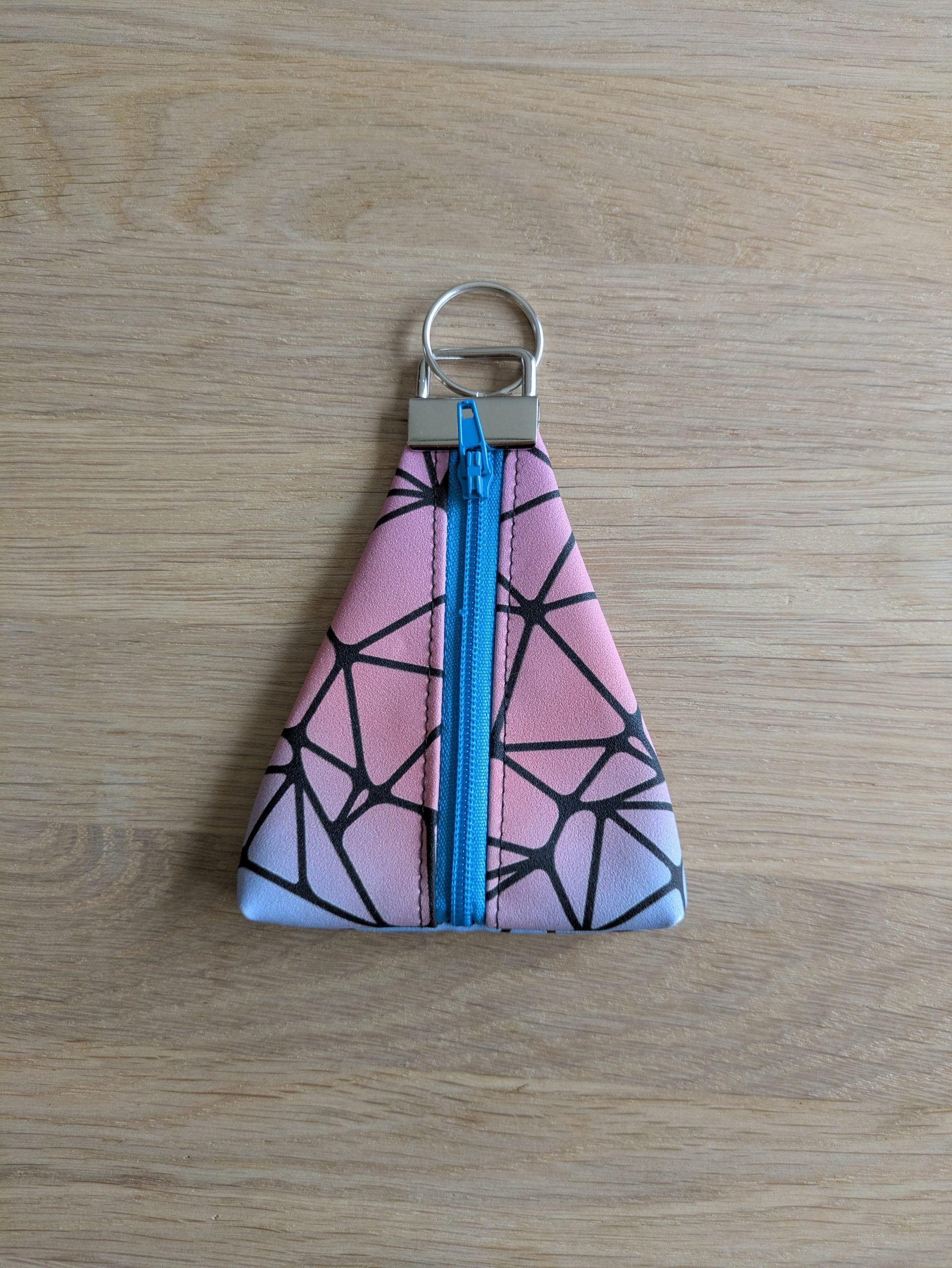 Porte-monnaie triangulaire