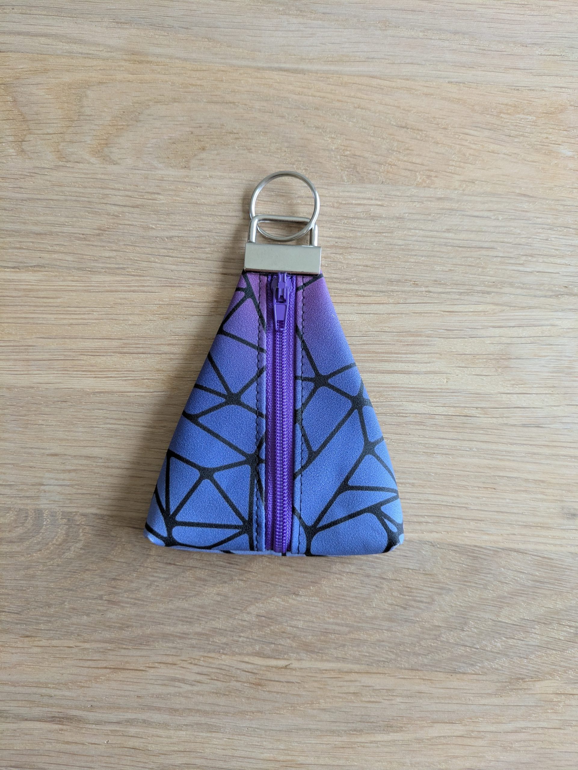 Porte-monnaie triangulaire