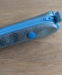 Alternative view of Petite trousse